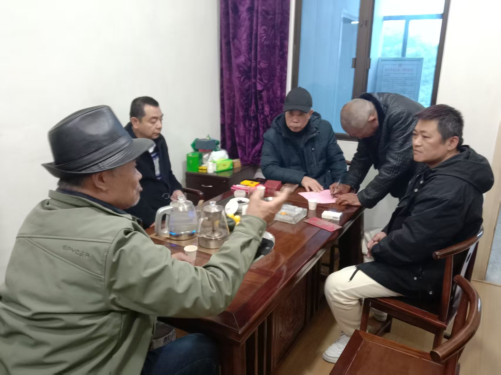 马尾镇快安村开展“心手相连，共筑温暖”春节慰问活动